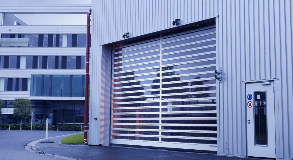 High-speed overhead door.