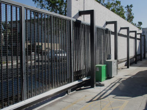 Slide gate